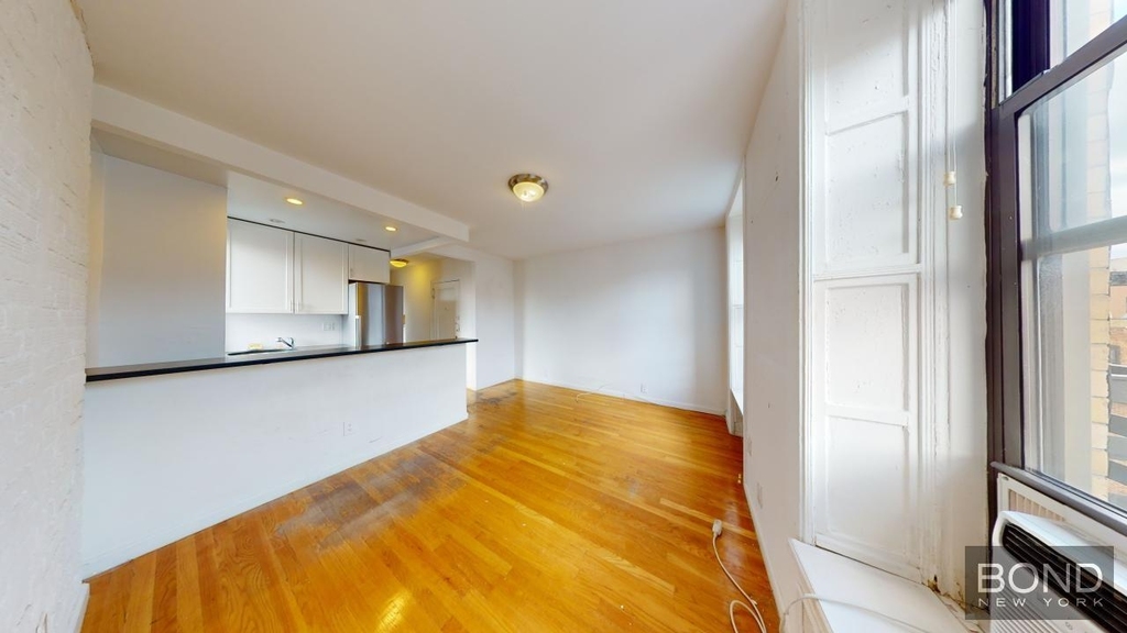 39 Bedford Street - Photo 2