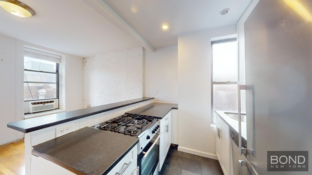 39 Bedford Street - Photo 4
