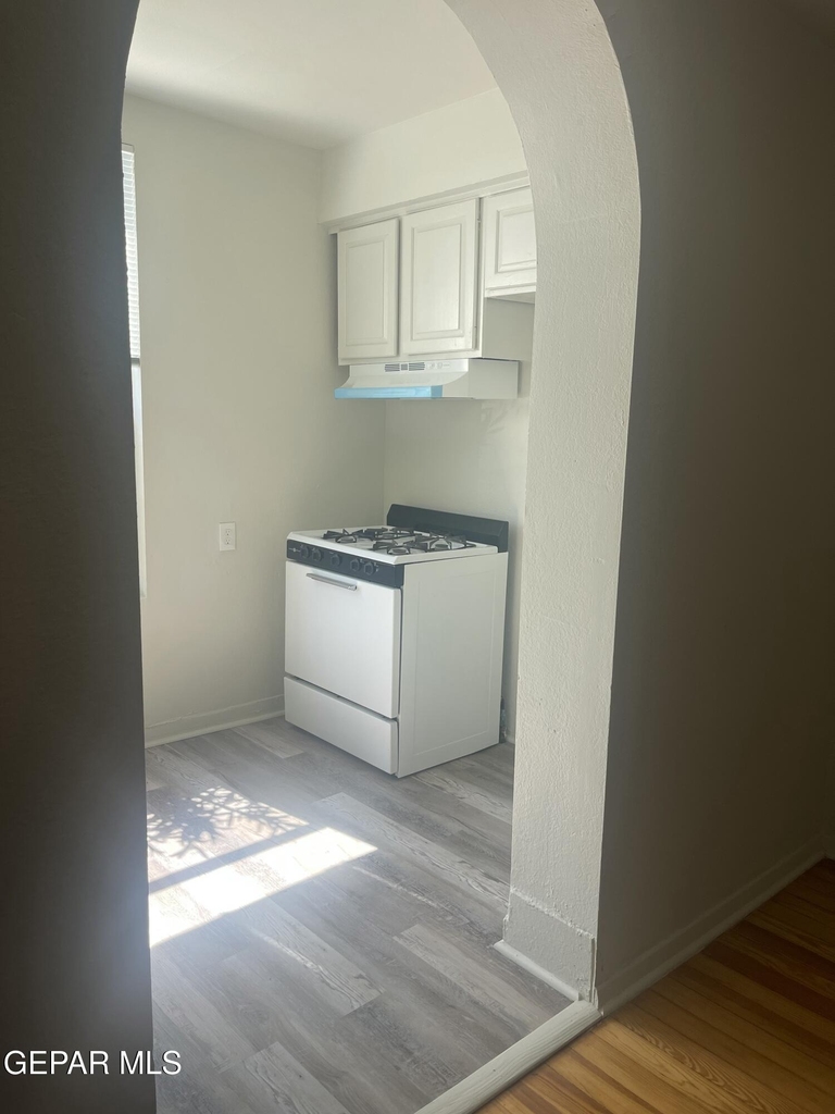 1907 Arizona Avenue - Photo 12