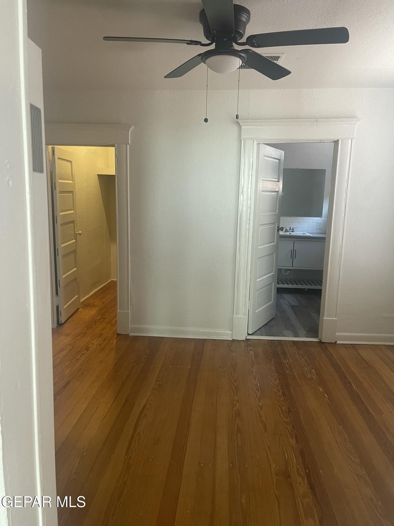 1907 Arizona Avenue - Photo 4