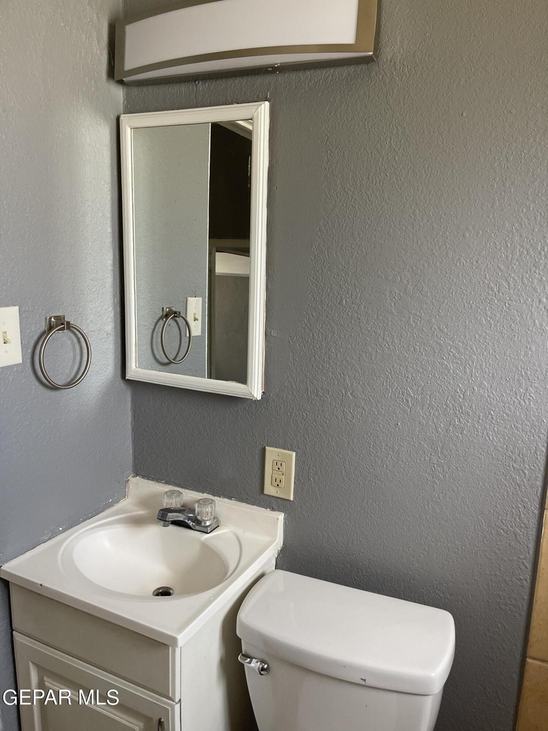 3505 Douglas - Photo 8