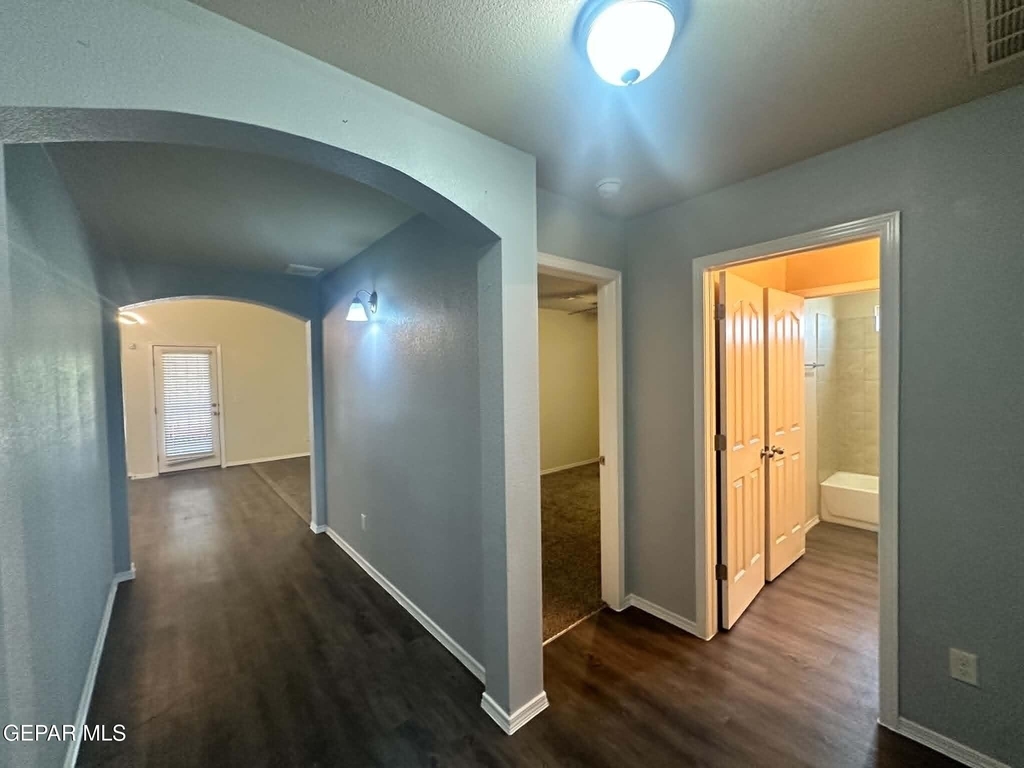 720 Villa Romero Drive - Photo 3