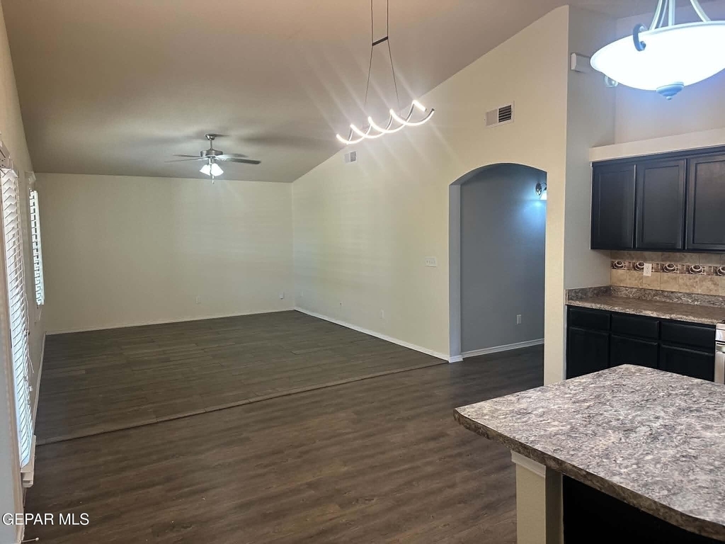 720 Villa Romero Drive - Photo 5