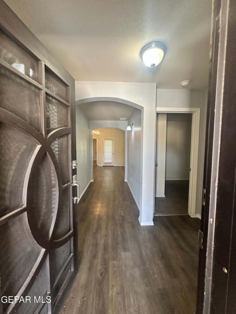720 Villa Romero Drive - Photo 2