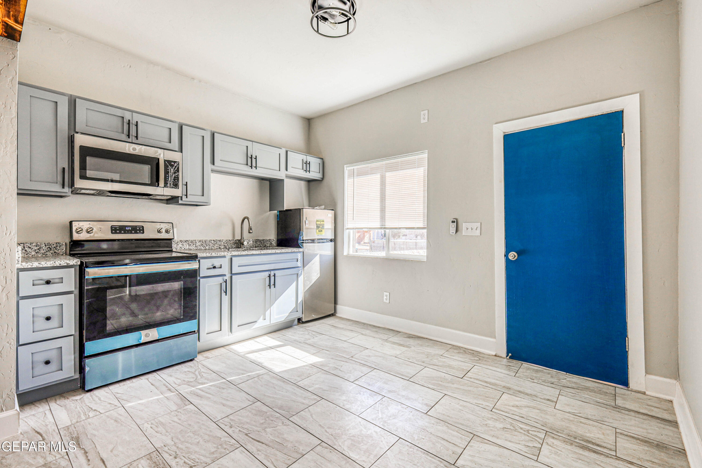 3622 Douglas Avenue - Photo 8