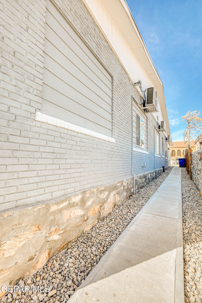 3622 Douglas Avenue - Photo 18