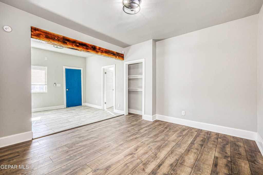 3622 Douglas Avenue - Photo 5