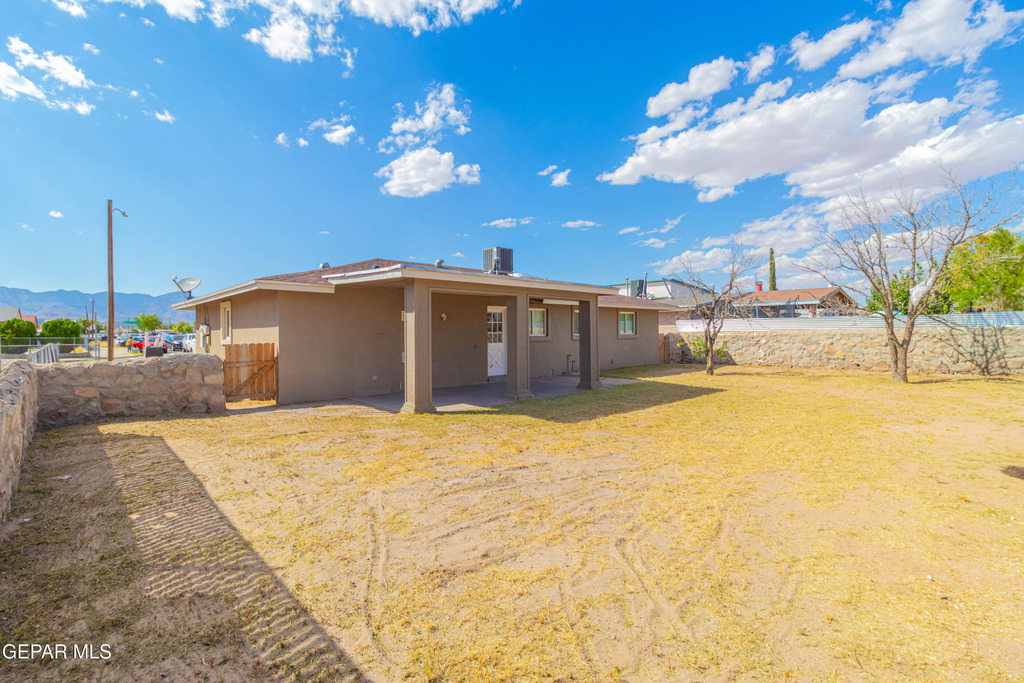 9924 Minuteman Street - Photo 32