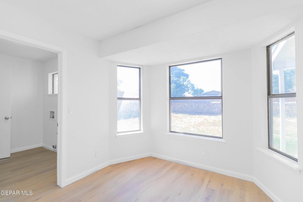 11240 Warcloud Avenue - Photo 20