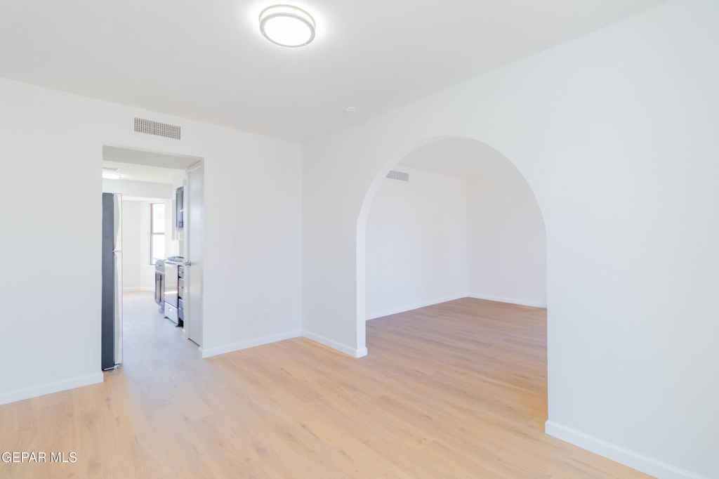 11240 Warcloud Avenue - Photo 15