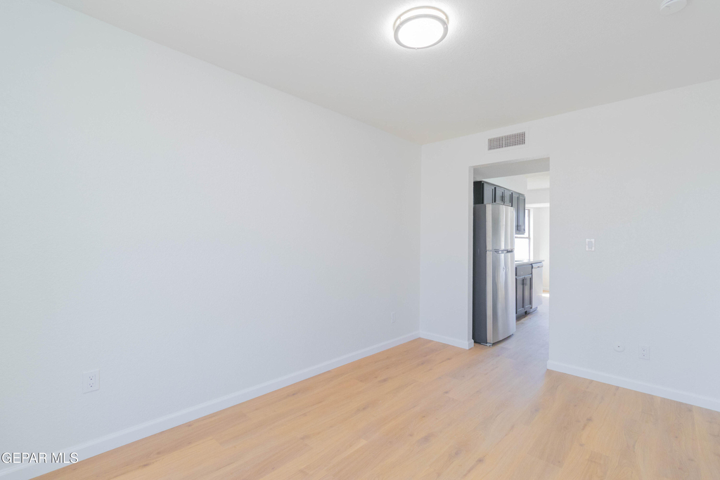 11240 Warcloud Avenue - Photo 14