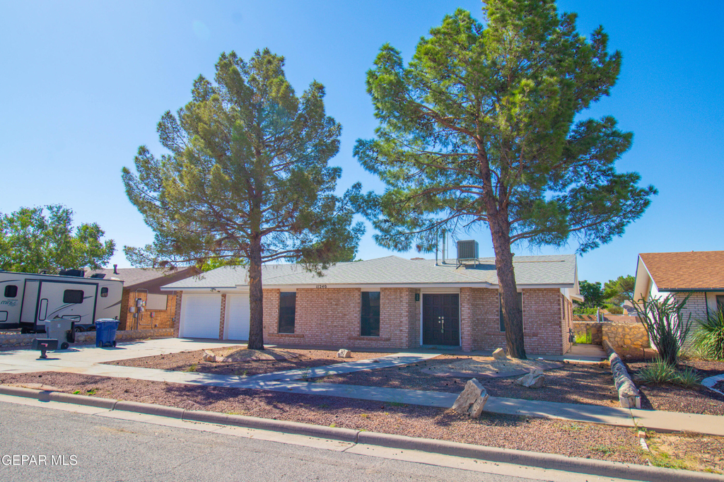 11240 Warcloud Avenue - Photo 6