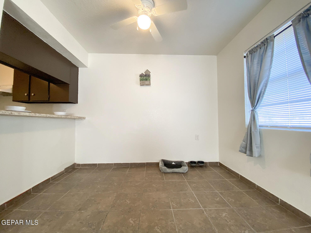 4700 Maxwell Avenue - Photo 6