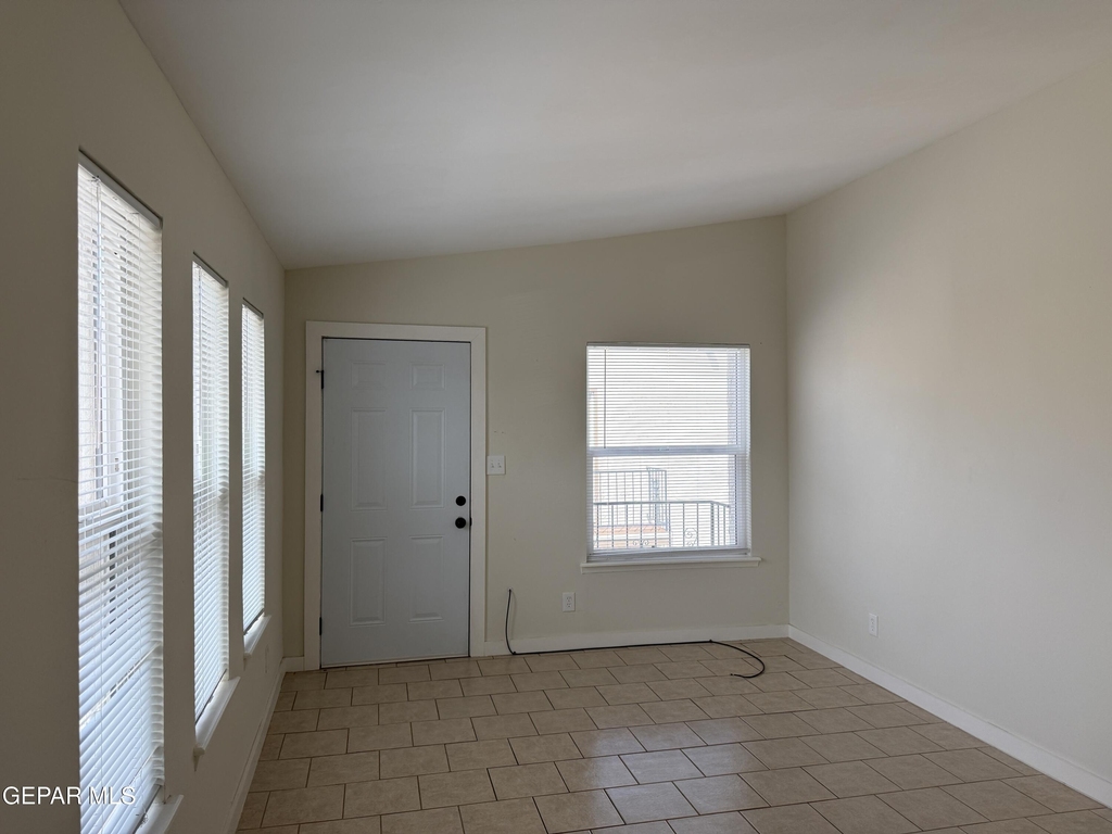 10642 Cuatro Vistas Drive - Photo 7