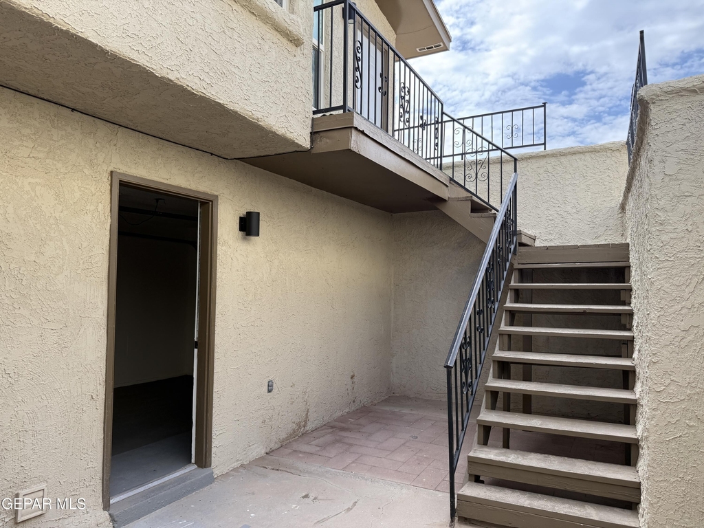 10642 Cuatro Vistas Drive - Photo 1