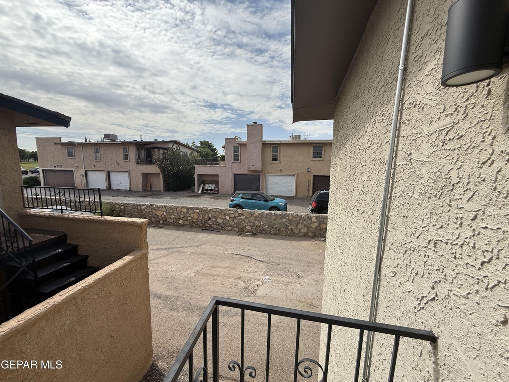 10642 Cuatro Vistas Drive - Photo 20