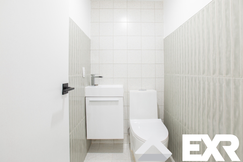 1027 Putnam Avenue - Photo 8