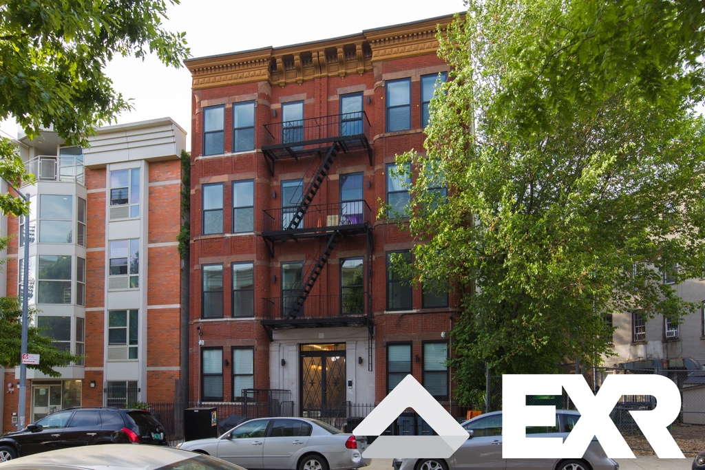 1027 Putnam Avenue - Photo 10