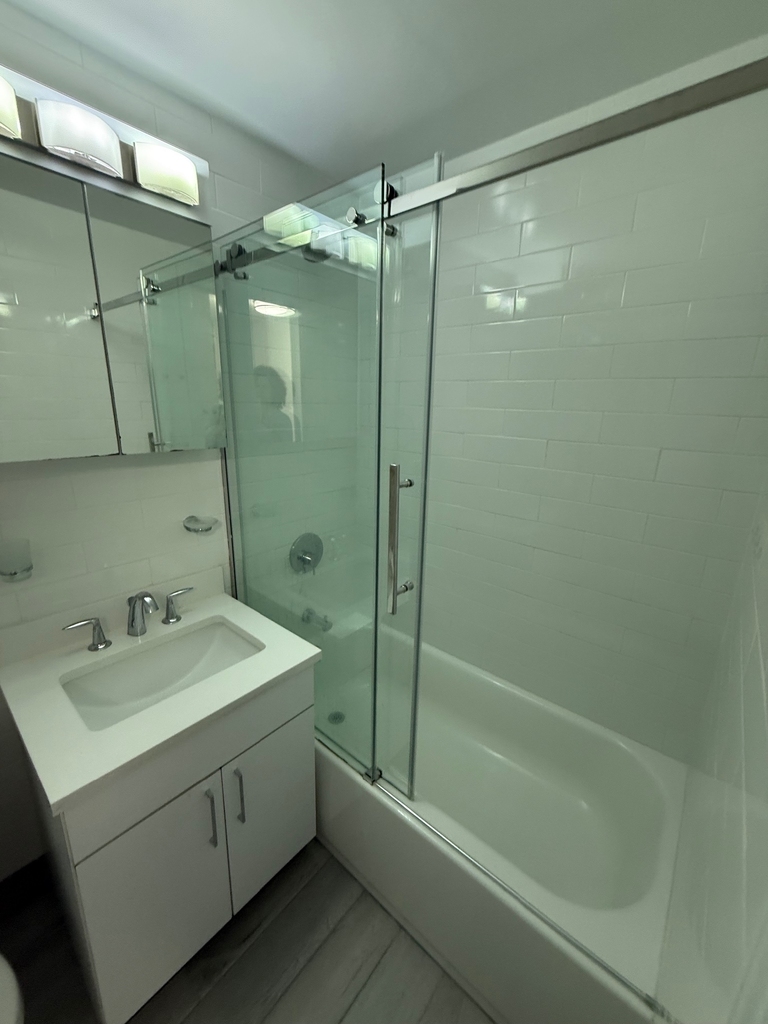 145 East 16th Street - Photo 13