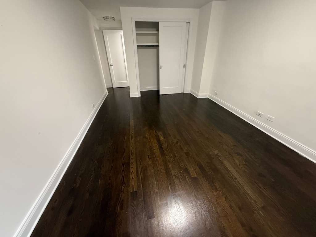 145 East 16th Street - Photo 12