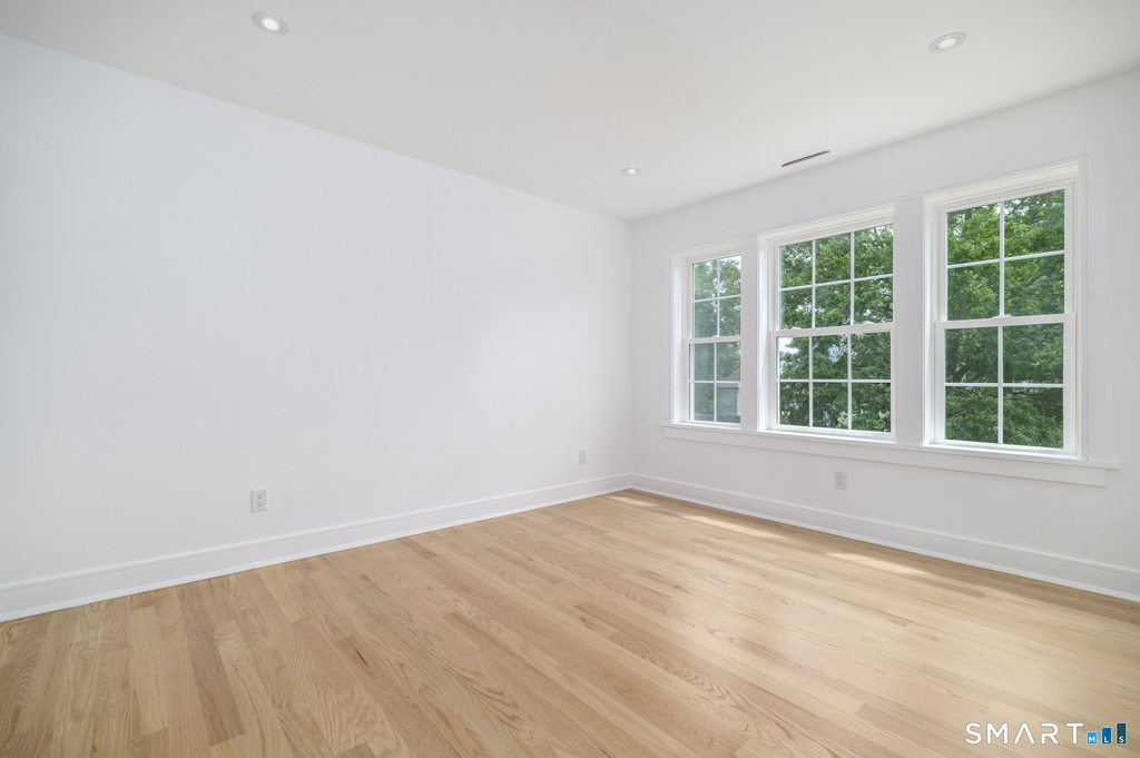 1911 Summer Street - Photo 15