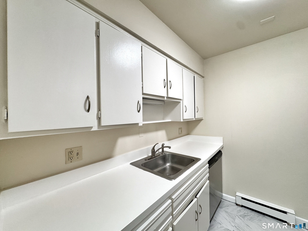 24 Ferris Avenue - Photo 3