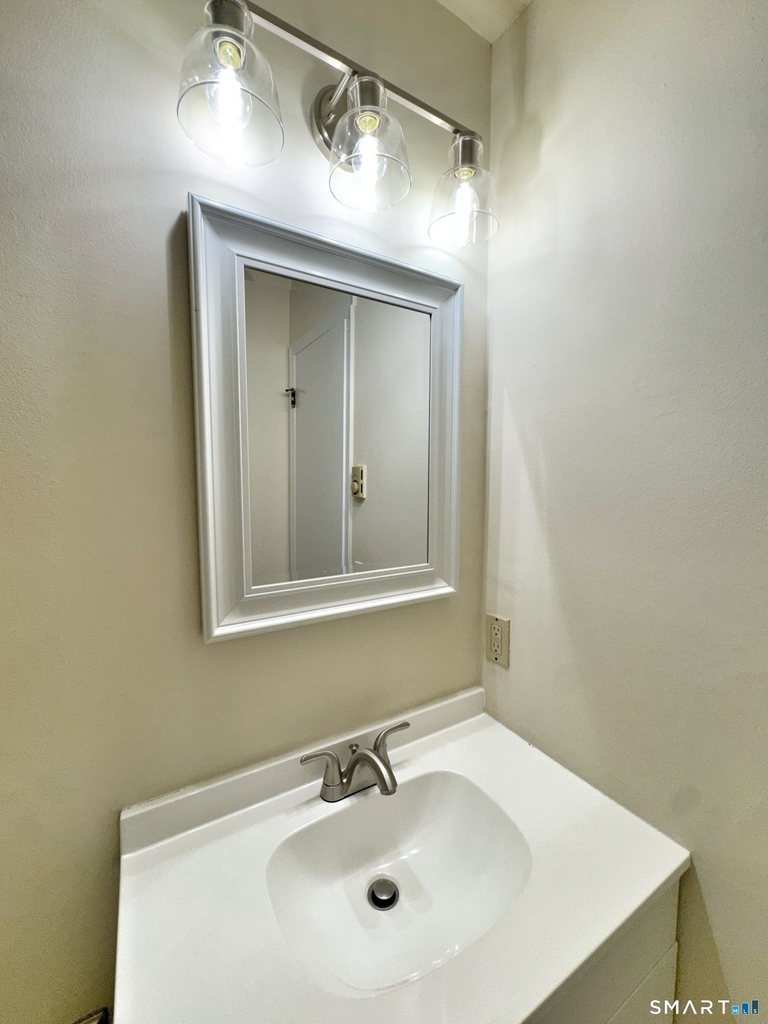 24 Ferris Avenue - Photo 8