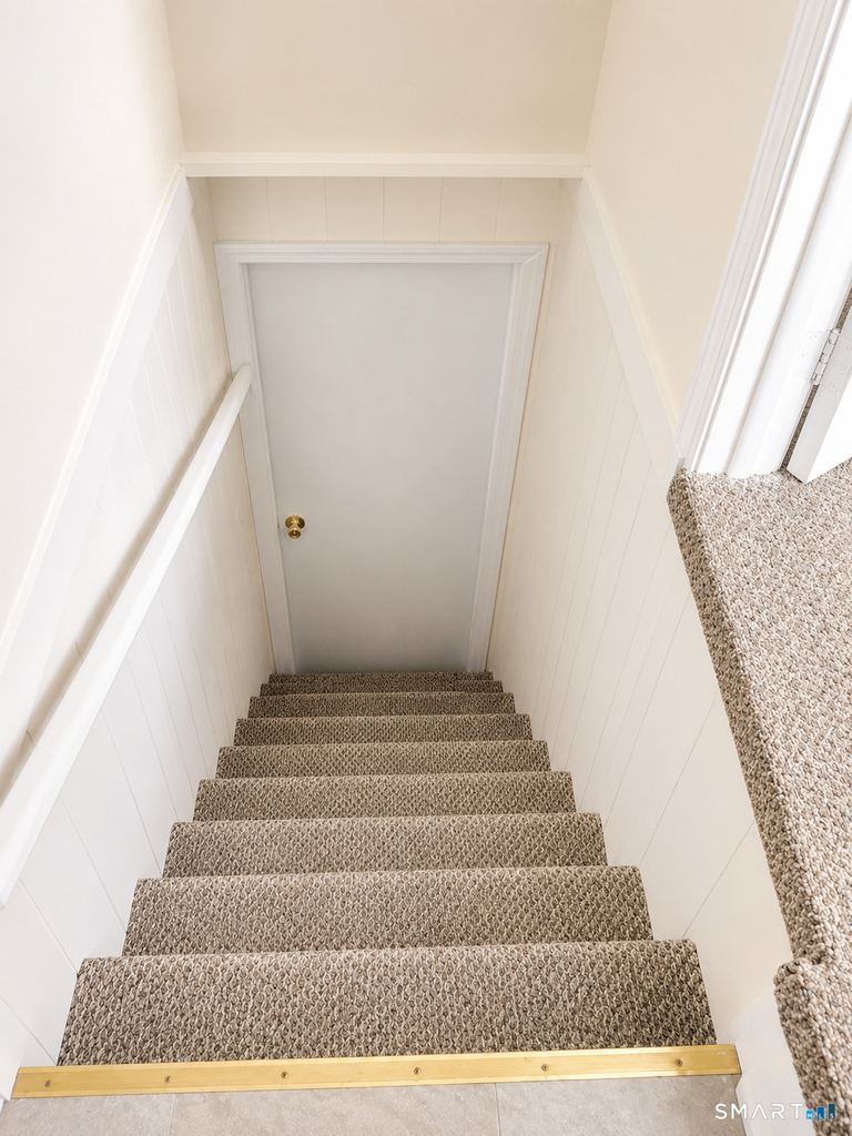 266 East Avenue - Photo 2