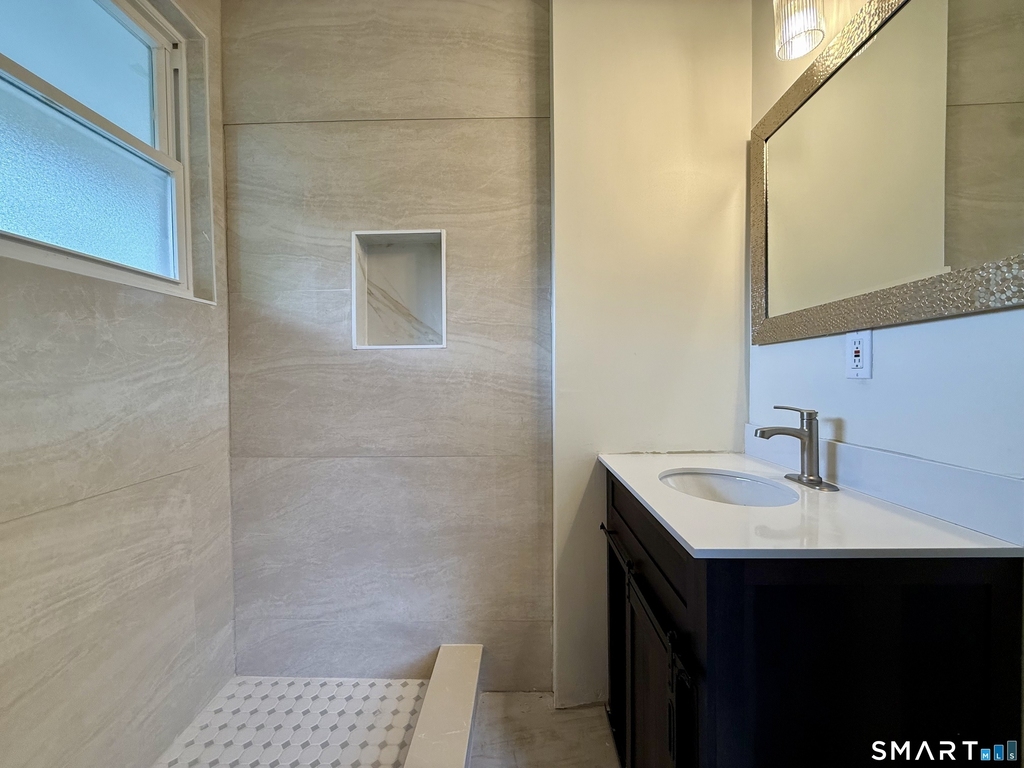 22 Hawthorne Avenue - Photo 9