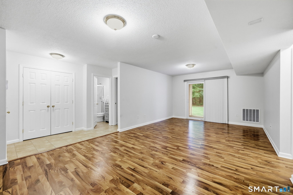 1 Concorde Way - Photo 5
