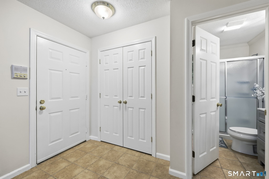 1 Concorde Way - Photo 9