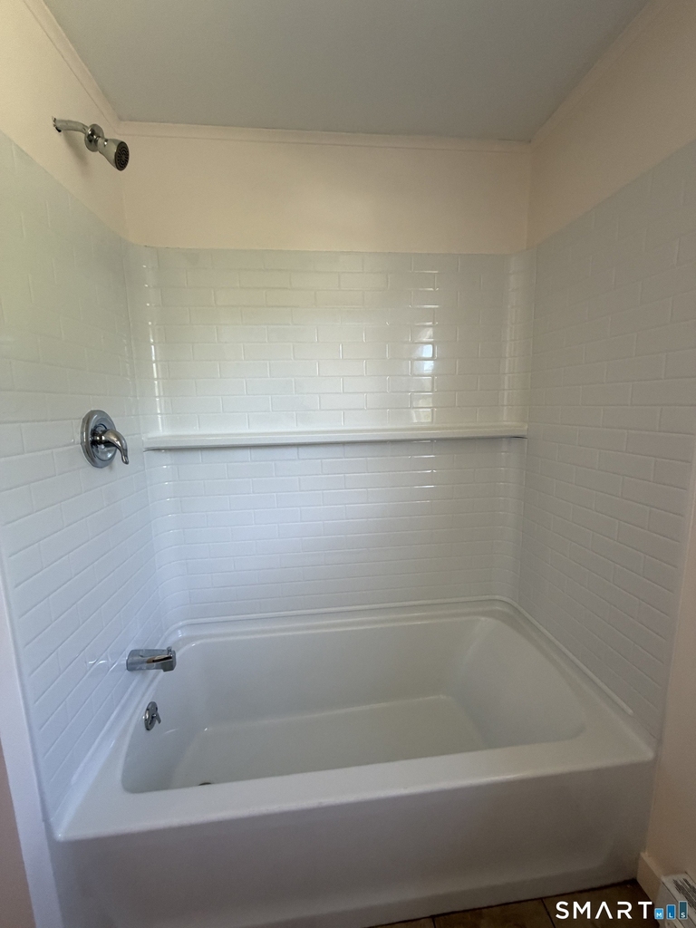 163 Pennsylvania Avenue - Photo 2