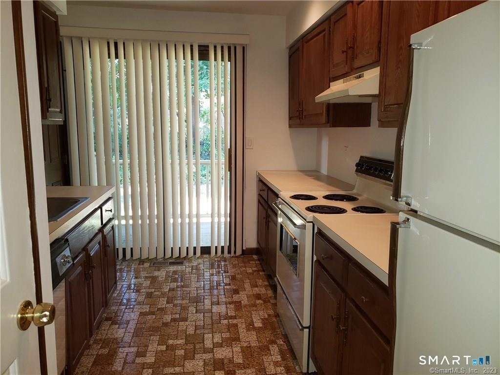 375 Glendale Avenue - Photo 6