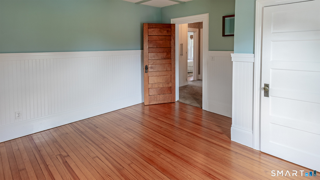 223 West Avenue - Photo 24