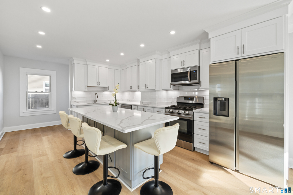 14 Plymouth Avenue - Photo 0