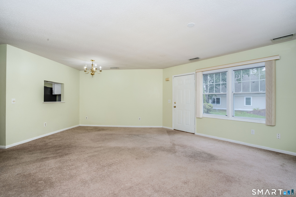 302 Briarwood Court - Photo 3