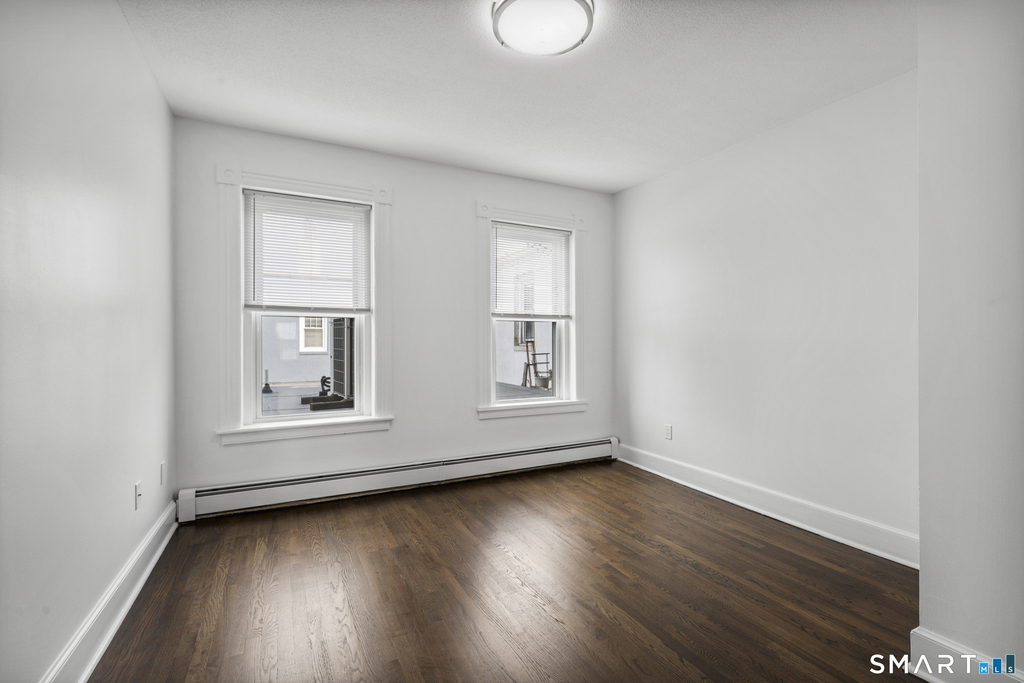 187-205 Bank Street - Photo 12