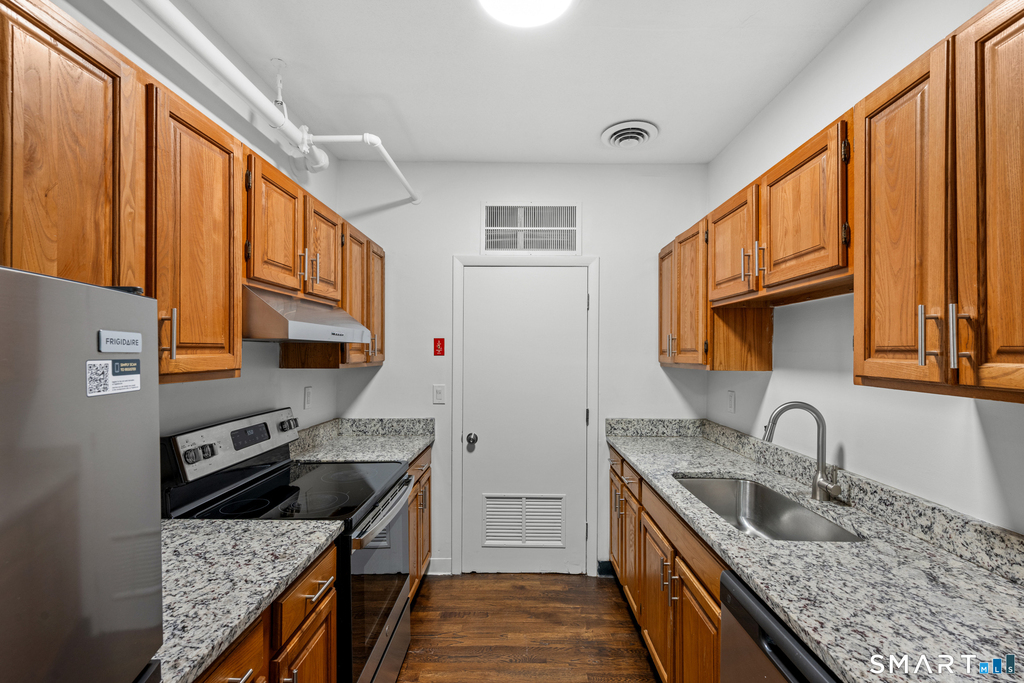 187-205 Bank Street - Photo 3