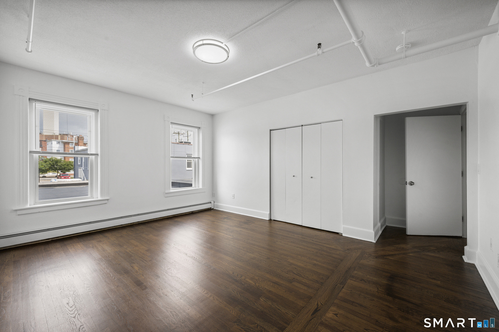 187-205 Bank Street - Photo 10