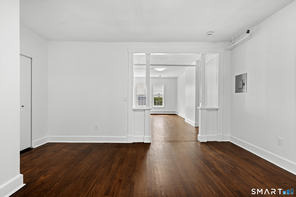 187-205 Bank Street - Photo 8