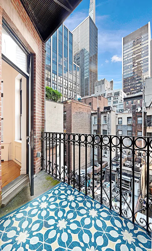 37 West 54th Street - Photo 2