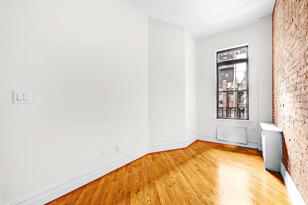 37 West 54th Street - Photo 5