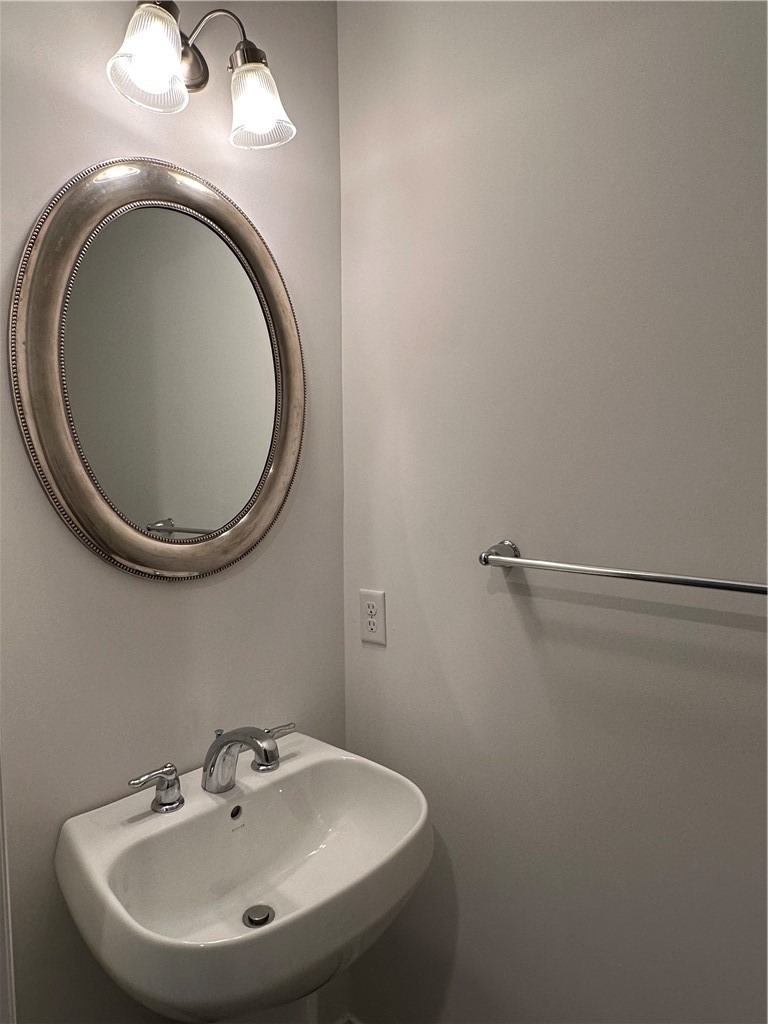 329 Parade St - Photo 8