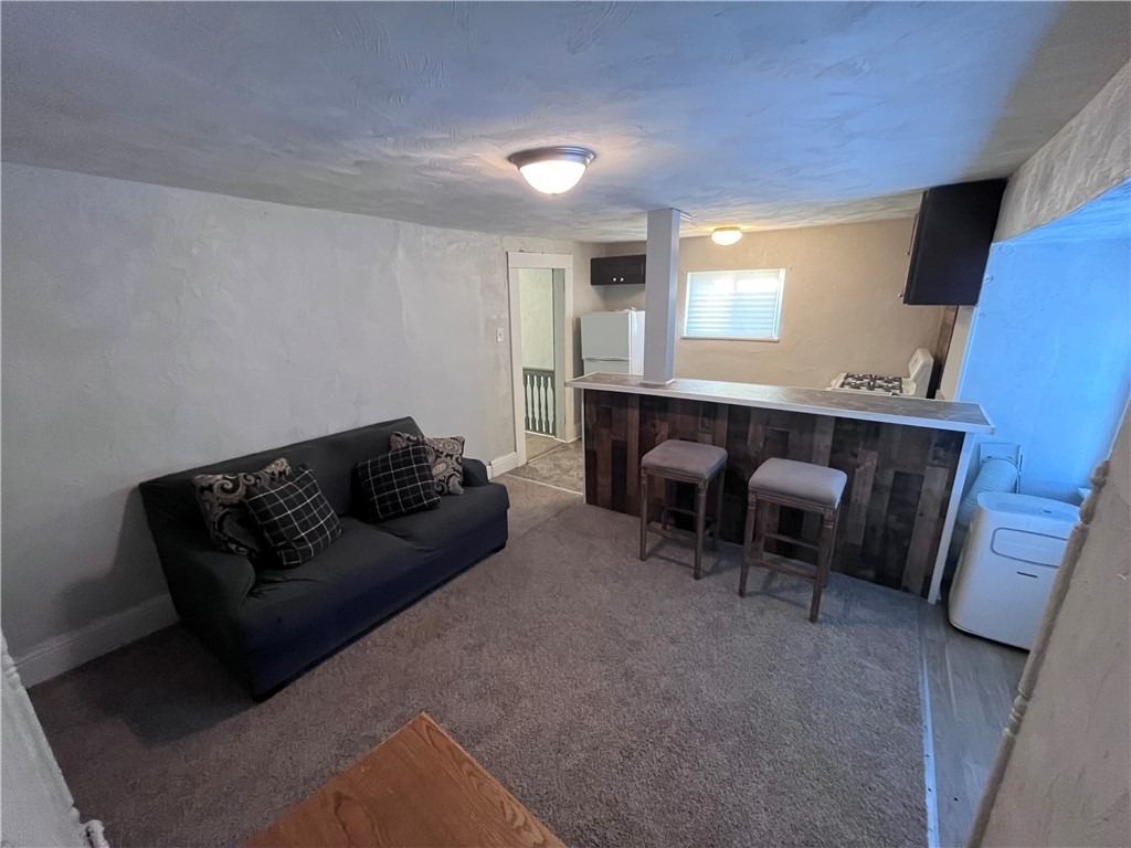725 Clarissa St - Photo 11