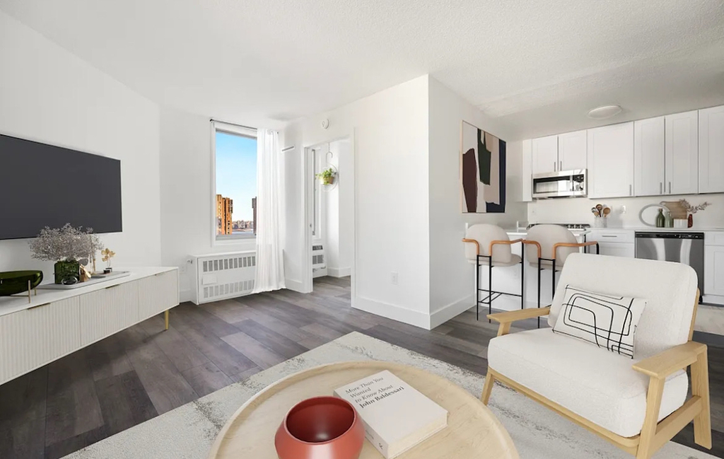470 2nd Avenue - Photo 0