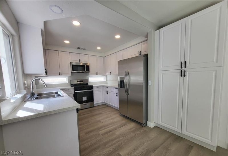 10208 Grecian Laurel Court - Photo 8