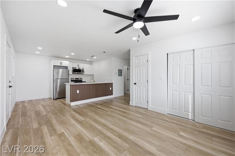 488 Albert Avenue - Photo 5