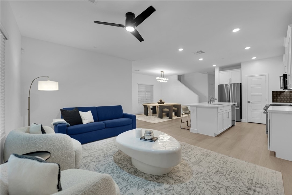 600 N Carriage Hill Drive - Photo 14