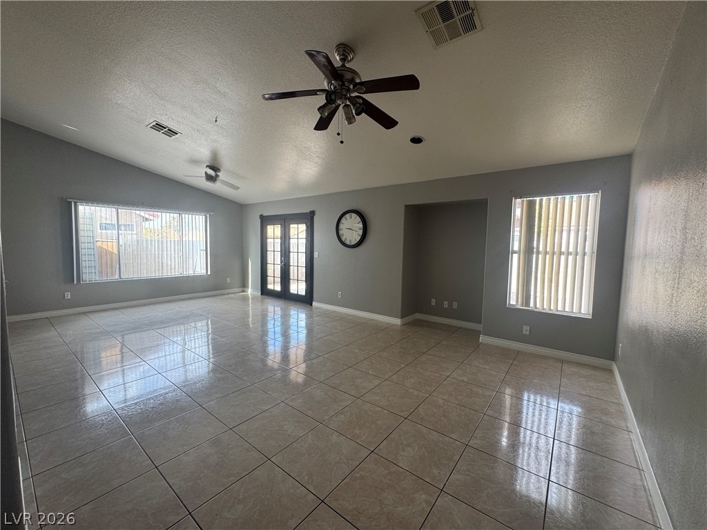 5033 Vista Del Rancho Way - Photo 2