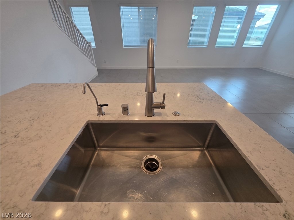 176 Vanhoy Avenue - Photo 8